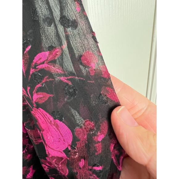 Torrid Womens Sheer Swiss Velvet Dot Floral Top Size 2X Black Pink Fairy Grunge - Picture 6 of 10